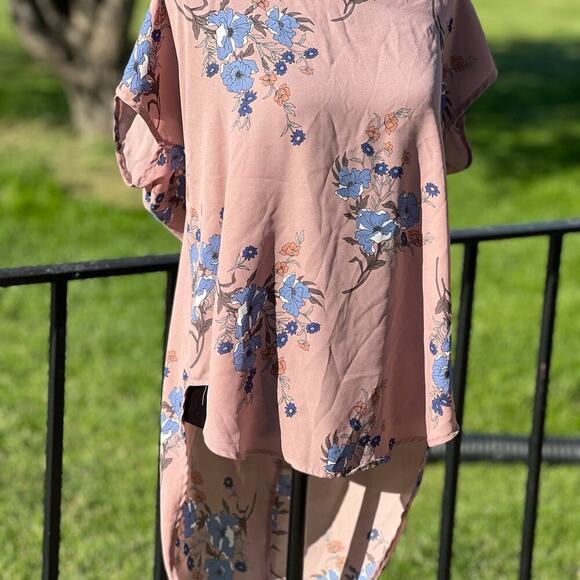 Sienna Sky, floral sheer, long top with V opening in back, women's size L - Picture 2 of 9